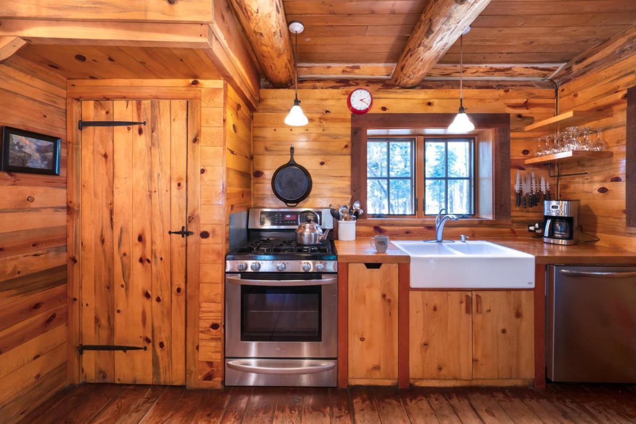 Corkins Lodge Chama Экстерьер фото