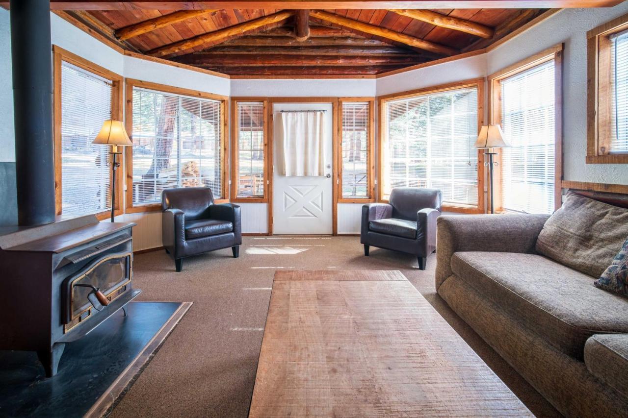 Corkins Lodge Chama Экстерьер фото