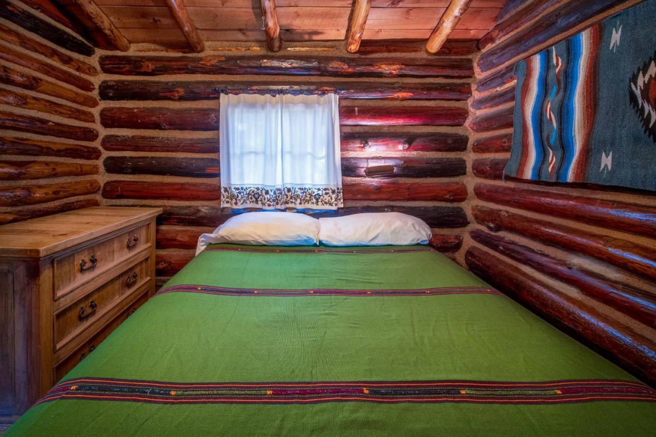 Corkins Lodge Chama Экстерьер фото