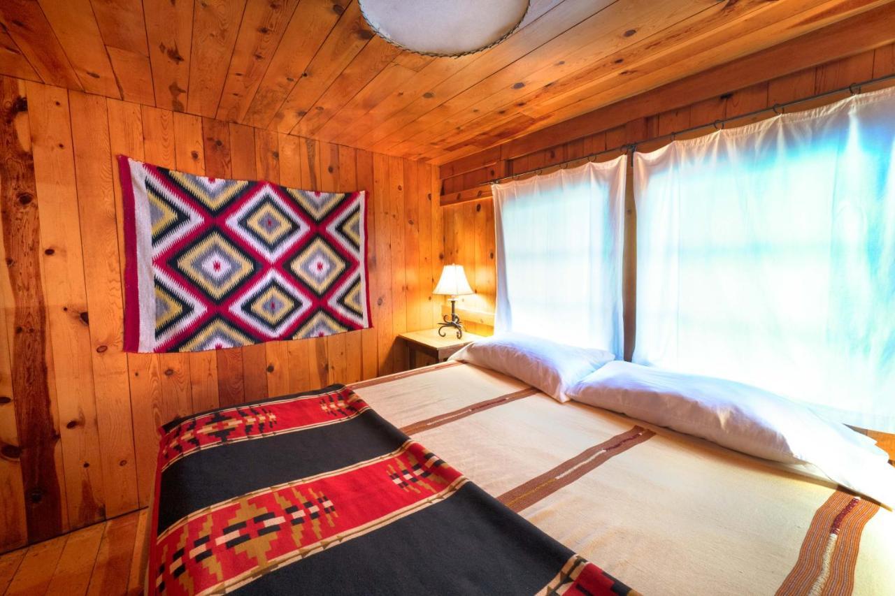 Corkins Lodge Chama Экстерьер фото