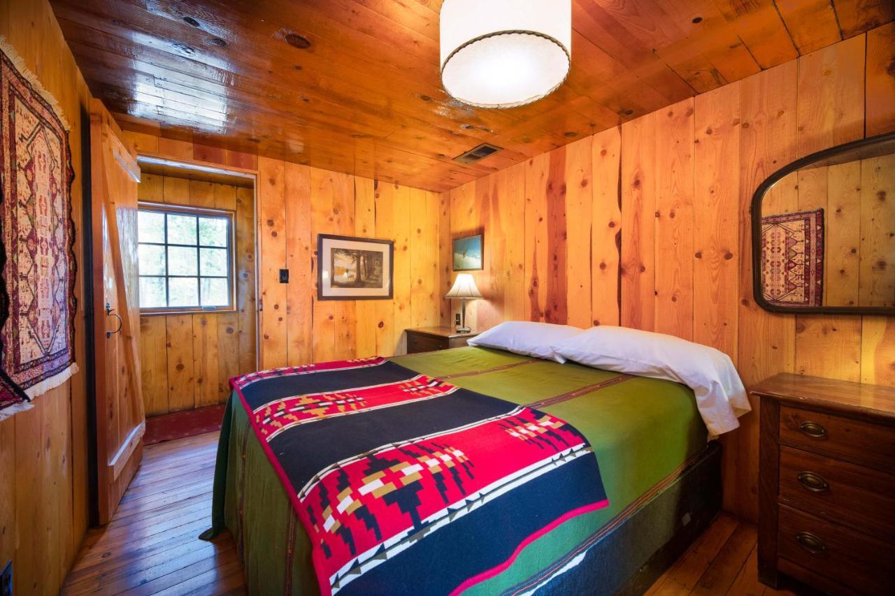 Corkins Lodge Chama Экстерьер фото