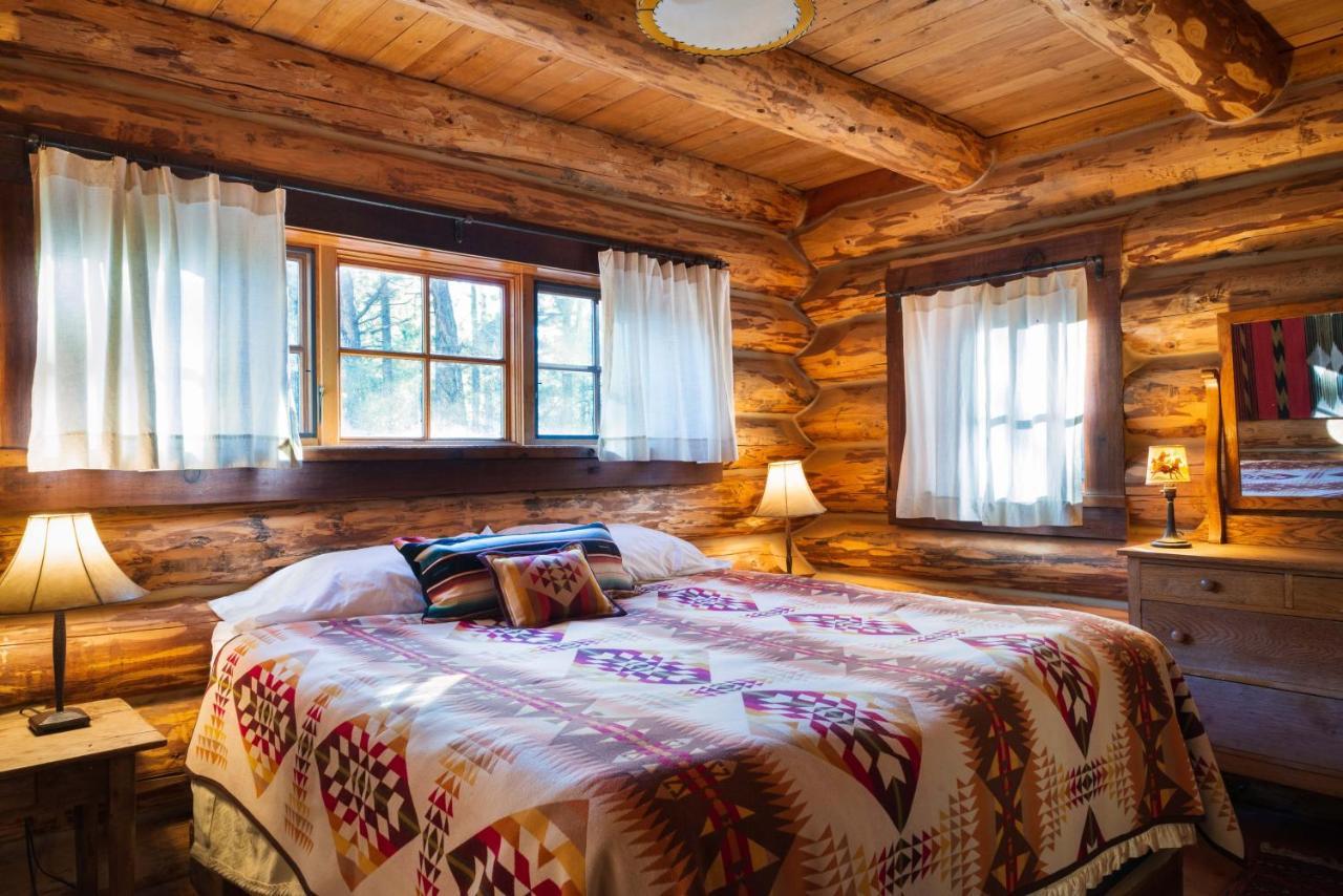 Corkins Lodge Chama Экстерьер фото