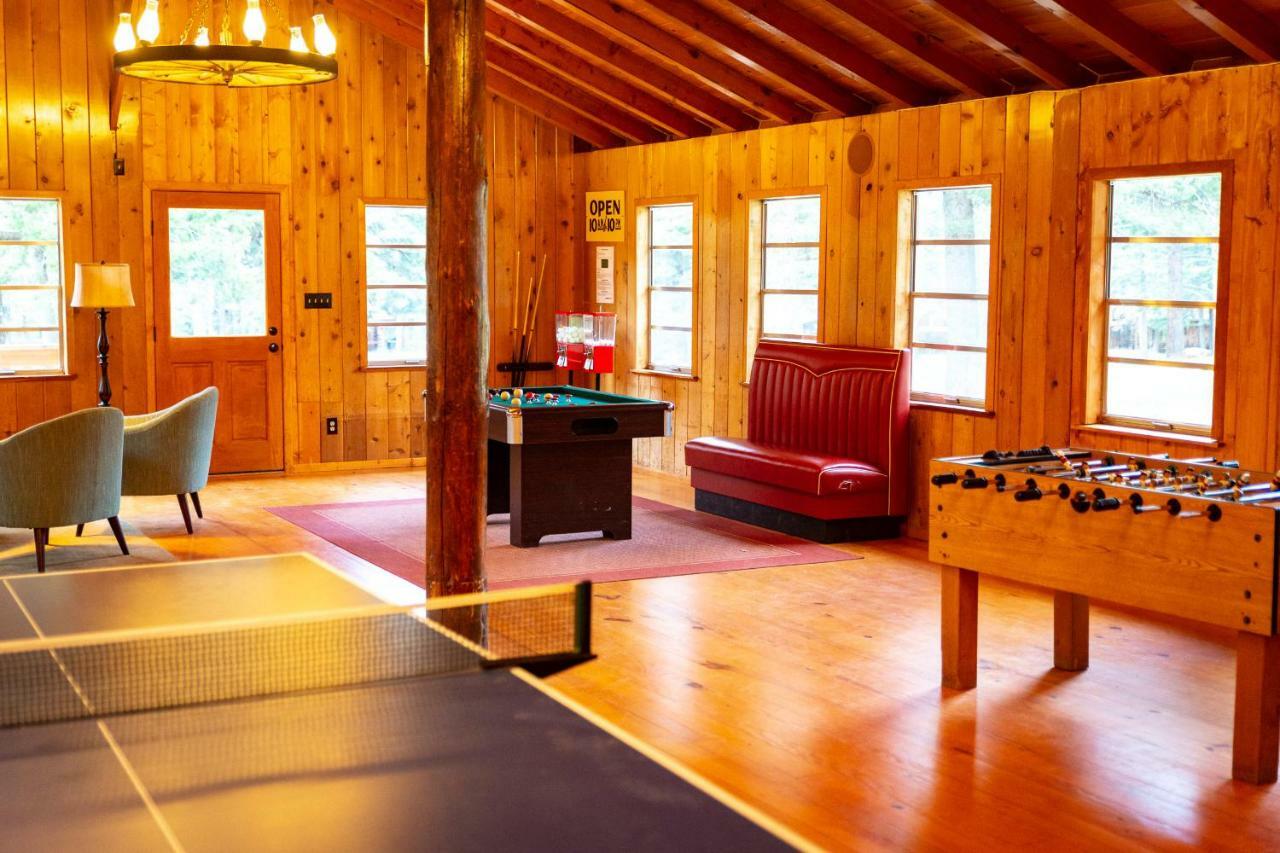 Corkins Lodge Chama Экстерьер фото